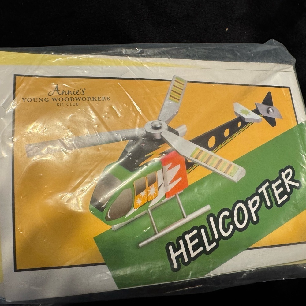 Annie's Green and Yellow Toy Helicopter Kit -NEW! - Picture 6 of 7